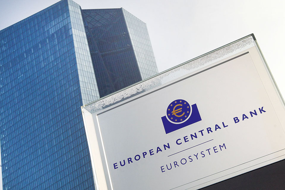 Ακρίβεια, υψηλότερο έλλειμμα και χαμηλότερη ανάπτυξη-1