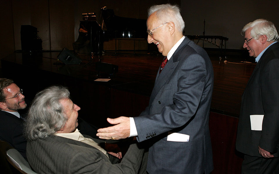 Πέθανε ο Χρήστος Σαρτζετάκης-4