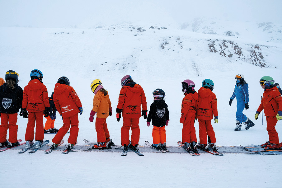 Παρνασσός: Μικροί-μεγάλοι στο χιονοδρομικό-6