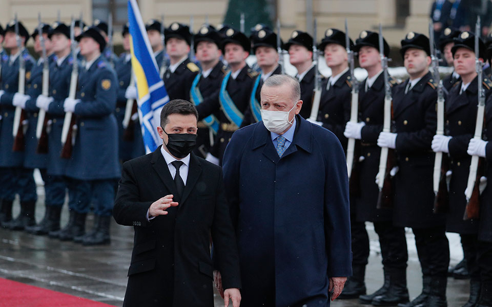 ουκρανικό-βαλς-γύρω-από-τα-τουρκικά-drones-561702550