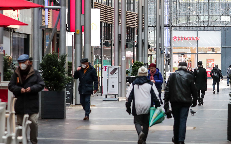 γερμανία-κορωνοϊός-μόνο-χρήση-μάσκ-561723238