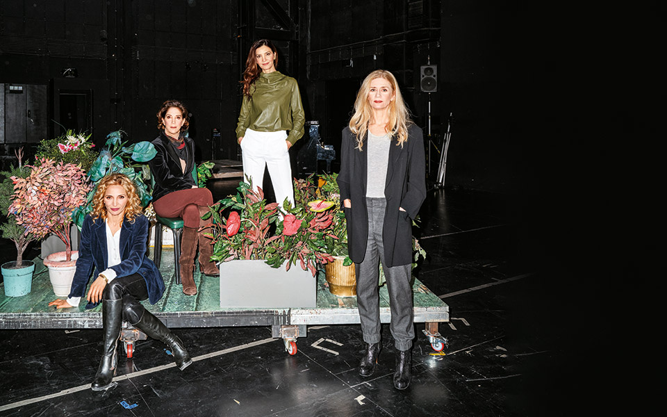 πονηρό-πνεύμα-η-πιο-γυναικεία-παράστα-561717742