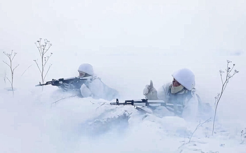 Ουκρανικό: Γιατί οι Ευρωπαίοι φοβούνται περισσότερο κι από τον πόλεμο την υβριδική απειλή-1