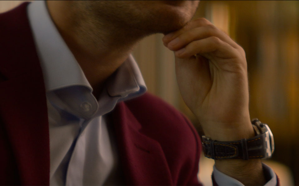 the-tinder-swindler-vs-inventing-anna-γιατί-αντιμετωπίζουμε-τό-561731017