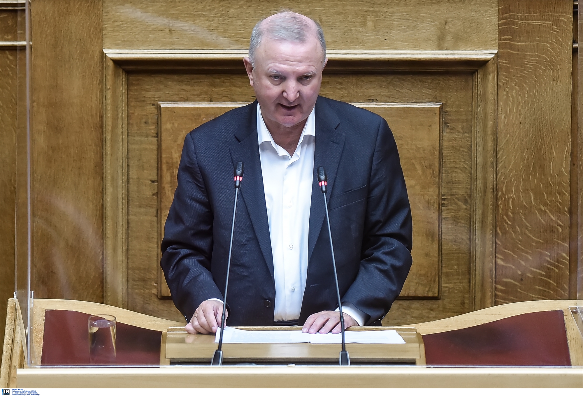 συριζα-φλέρταρε-με-τη-διαγραφή-ο-σ-π-561709483