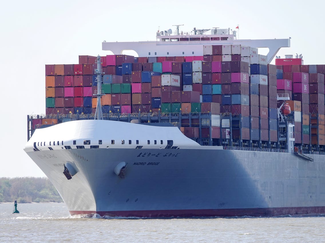 βιβλία-στον-ωκεανό-561707941