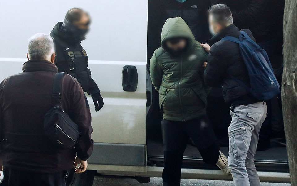 δολοφονία-άλκη-παραδίδεται-στις-ελλη-561712894