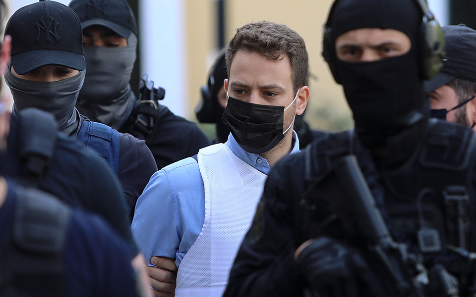 έγκλημα-στα-γλυκά-νερά-στις-8-απριλίου-561734821