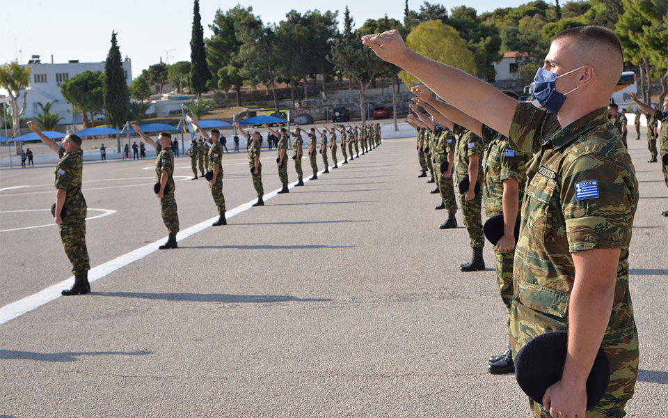 πρόσληψη-1-000-οπλιτών-βραχείας-ανακατάτ-561725596