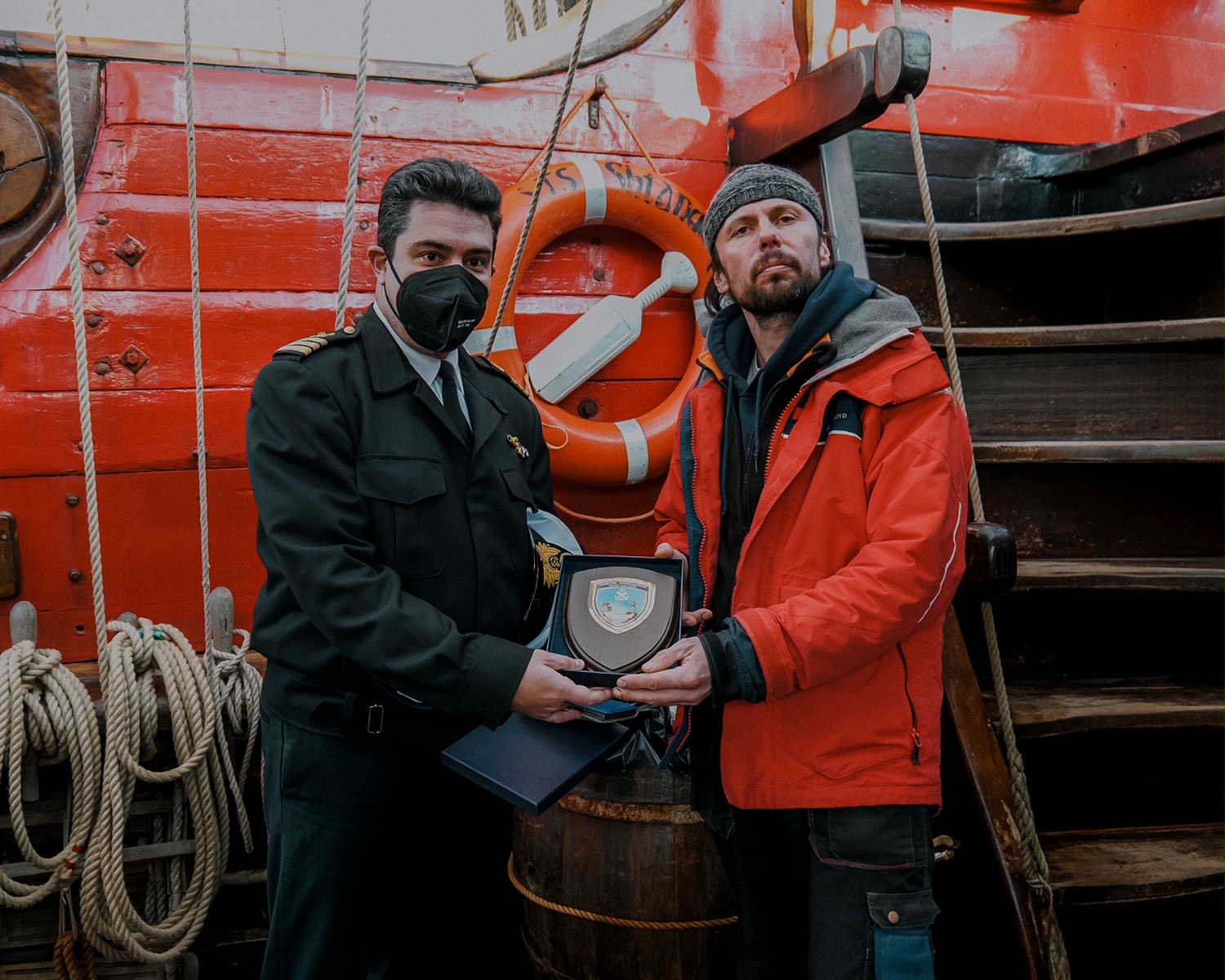 Eνα ρωσικό ιστιοφόρο πλέει στα νερά του Αιγαίου δοξάζοντας τη ναυτική παράδοση-1