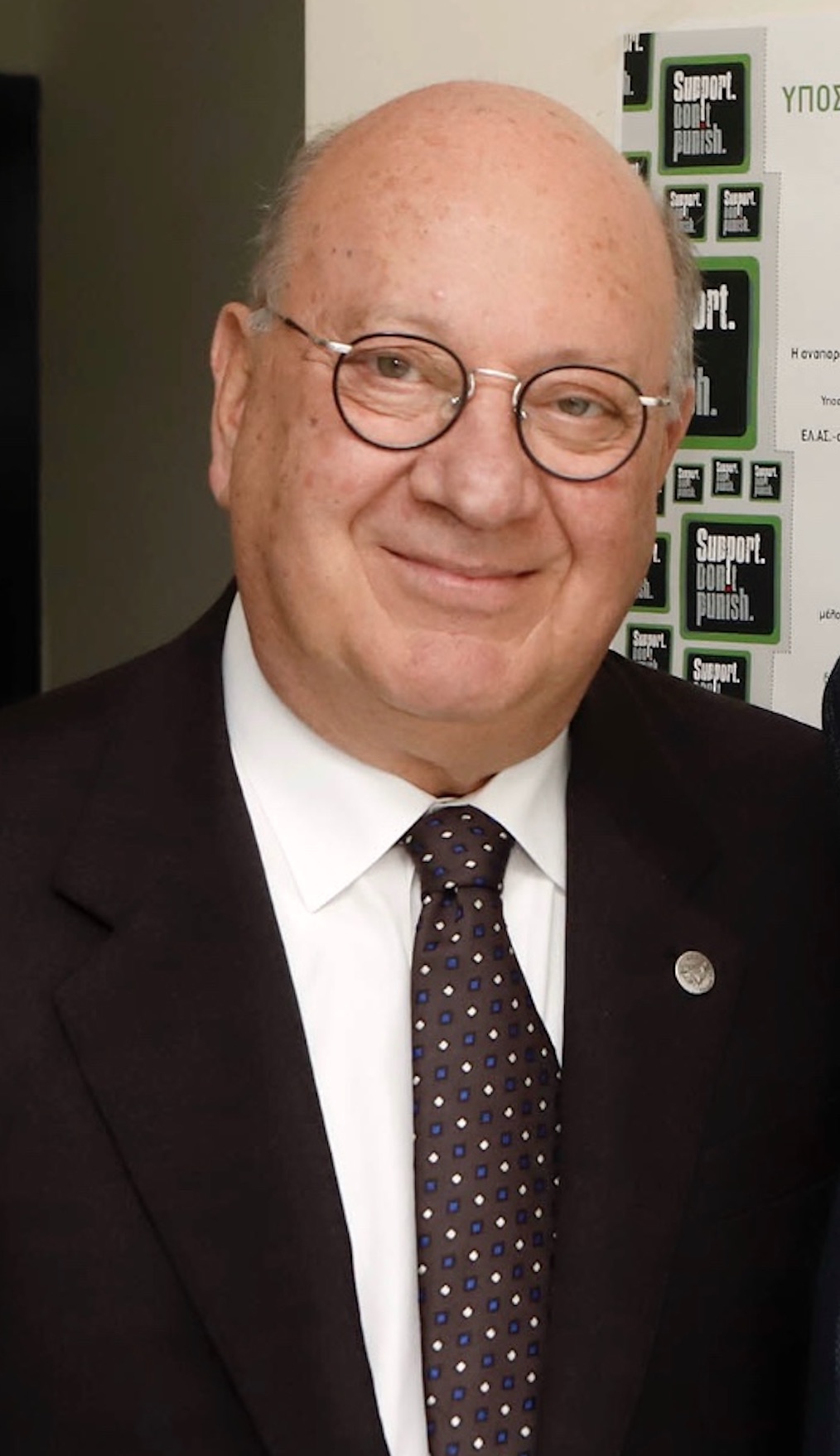 Μια πανδημία μέσα στην πανδημία-4