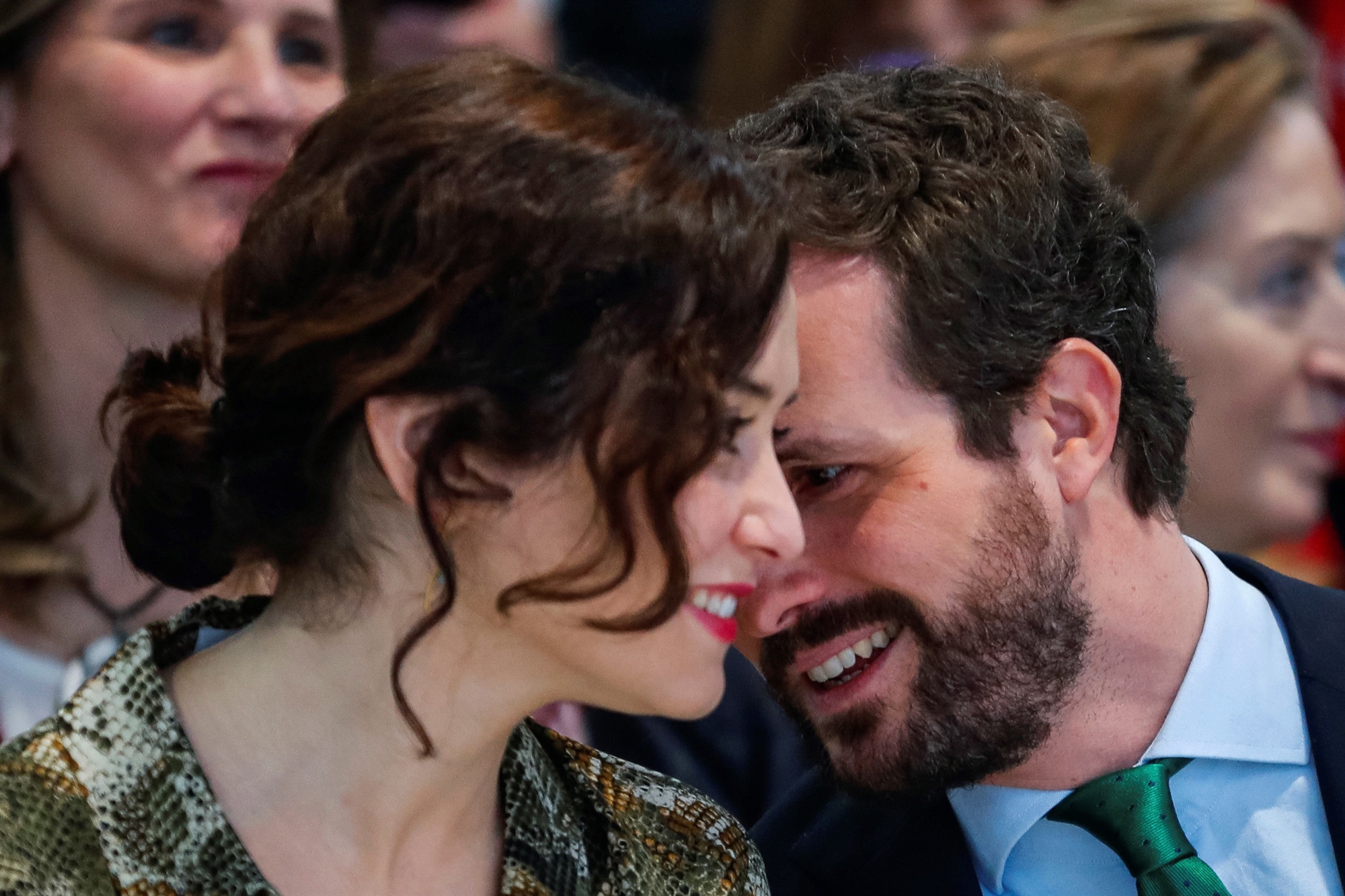 βγήκαν-μαχαίρια-στο-λαϊκό-κόμμα-της-ισ-561738604