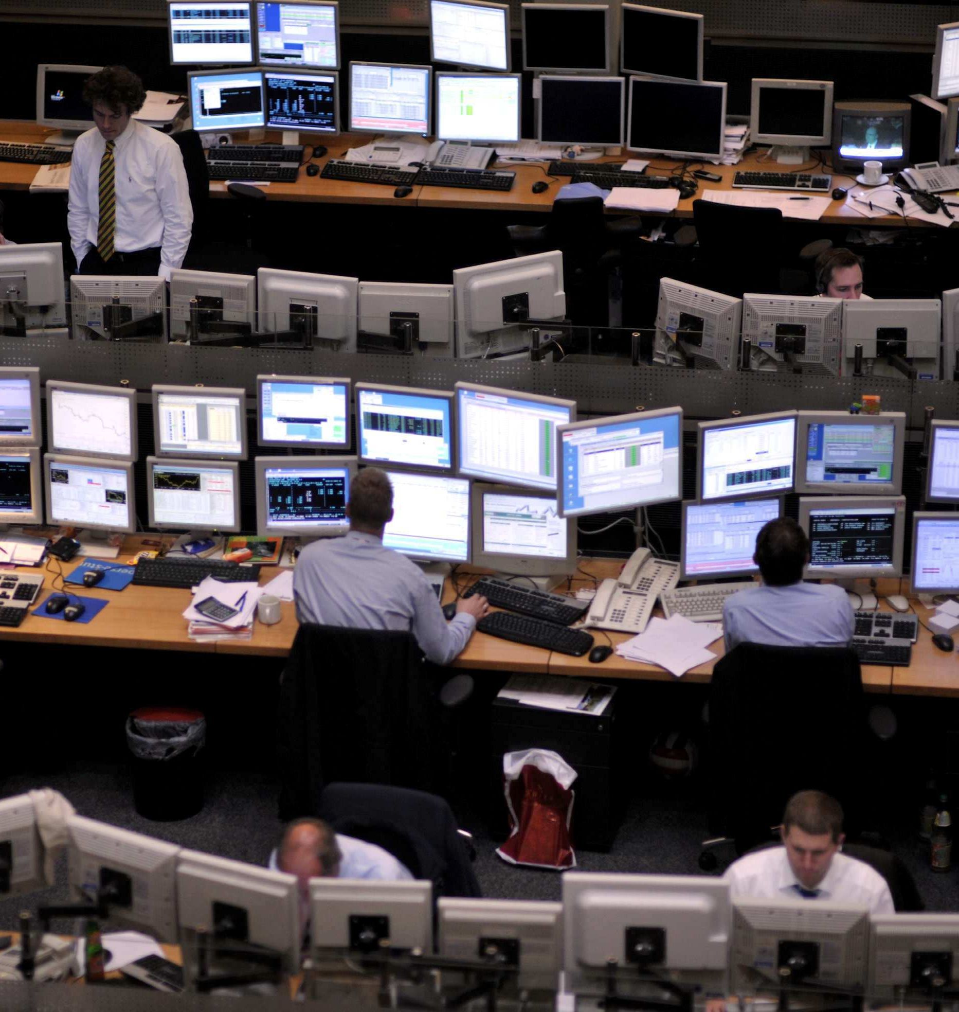 απώλειες-στις-αγορές-σε-ευρώπη-και-ηπα-561702460