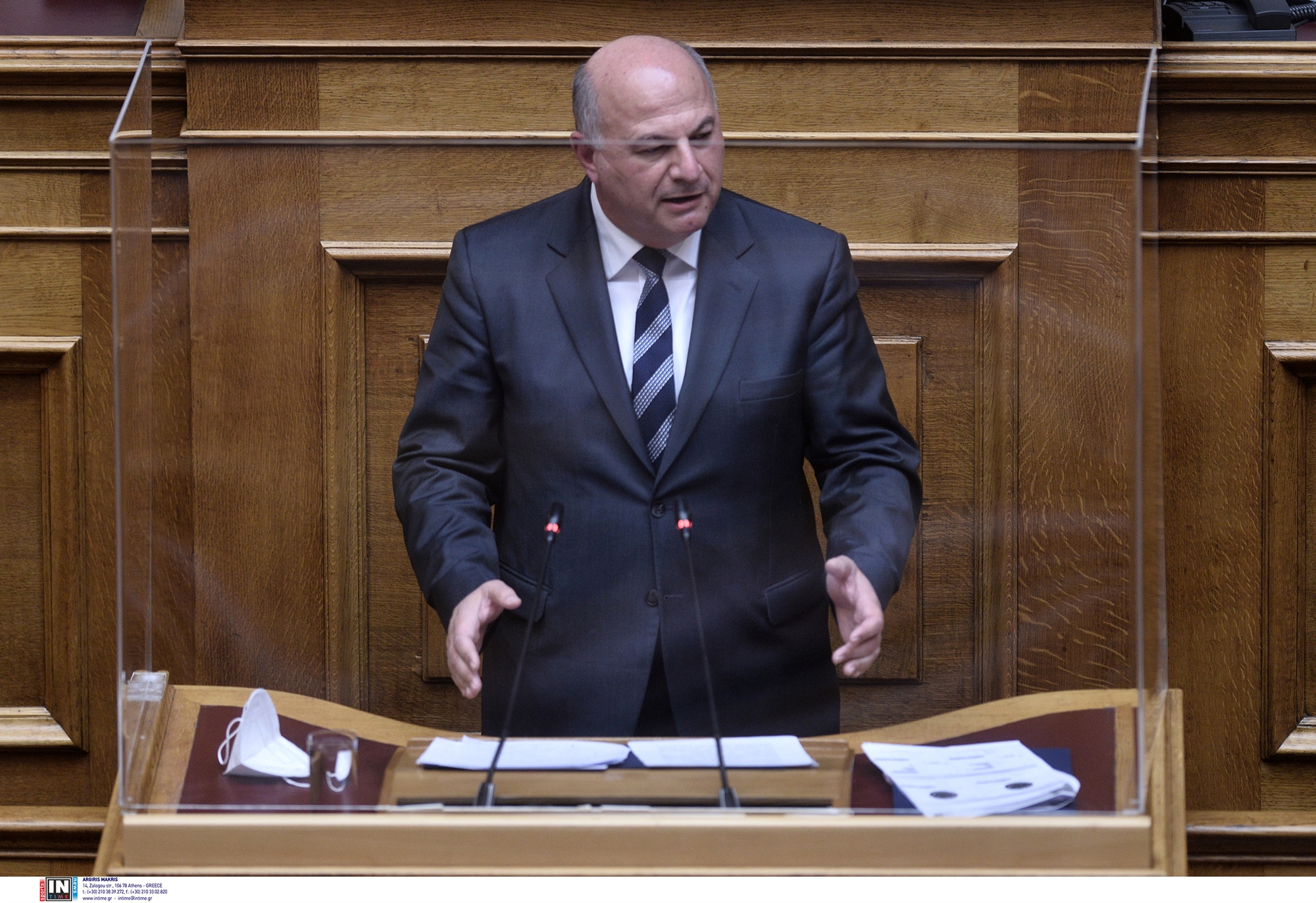 τέλος-με-σφοδρή-σύγκρουση-στο-κεφάλα-561713053