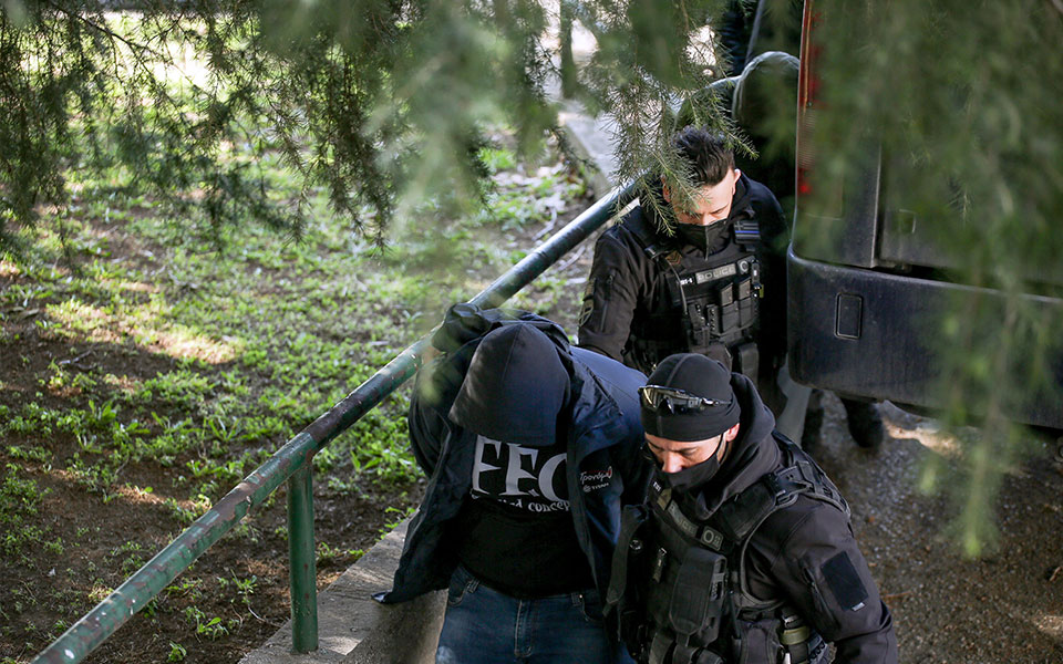 δολοφονία-άλκη-τεστ-dna-σε-όλους-τους-εμπ-561710824