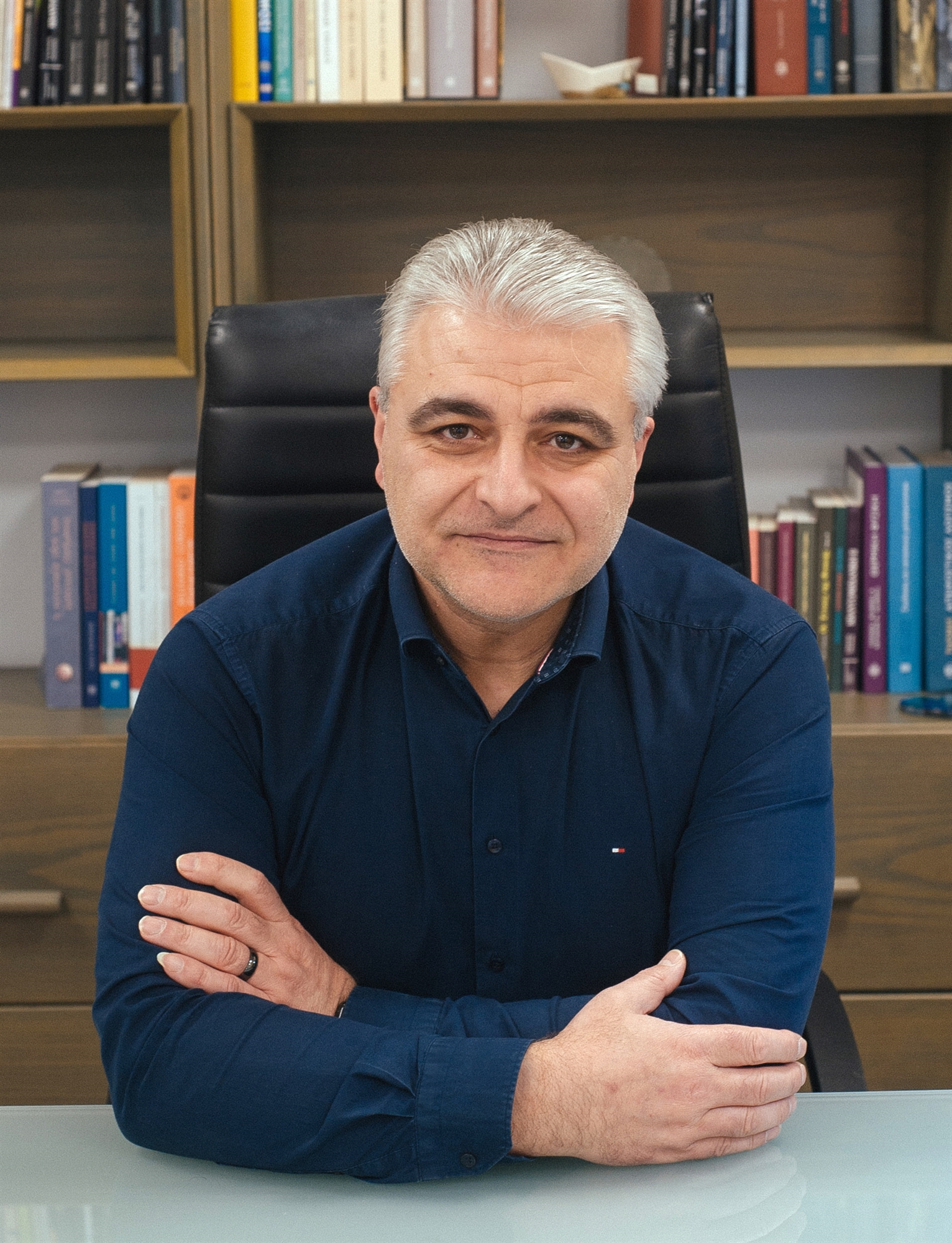 Ο καθηγητής Νεκτάριος Ταβερναράκης στην «Κ»: Νέο φως στα μυστικά της γήρανσης-1
