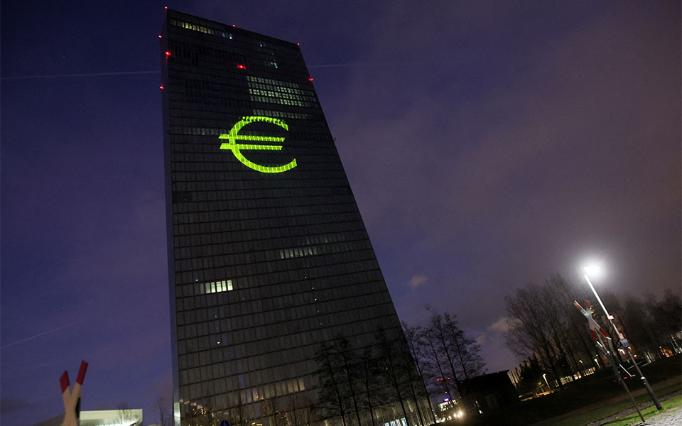 εκτ-πιθανή-η-αύξηση-των-επιτοκίων-εν-561710440