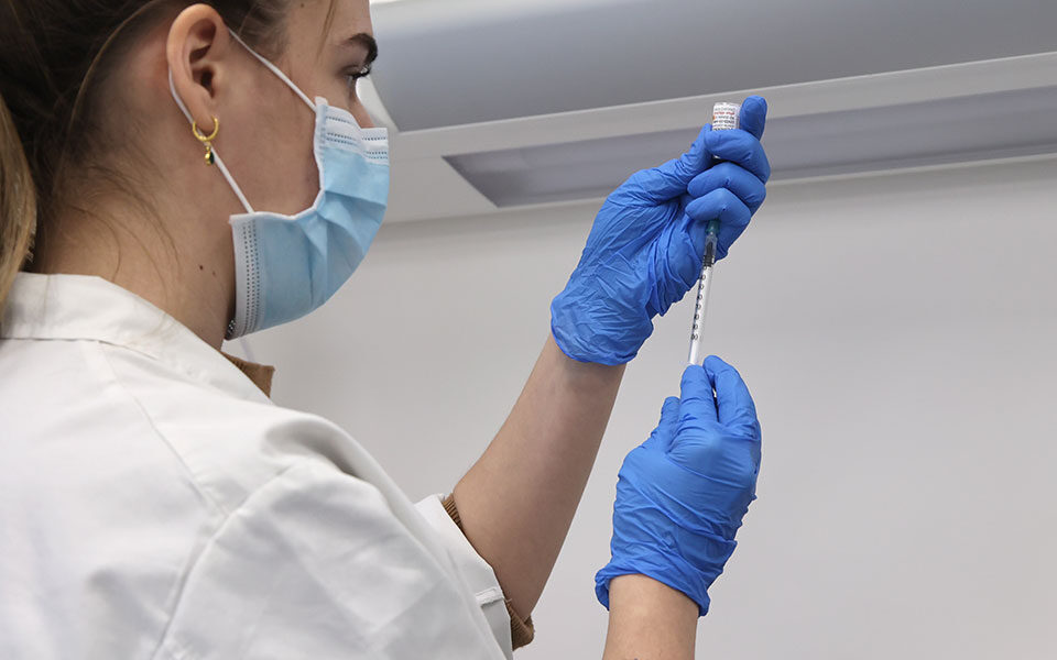 εμβόλια-θρησκευτικότητα-και-καχυποψ-561717064