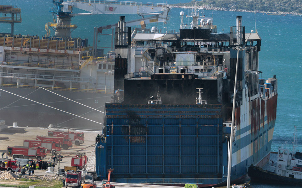 euroferry-olympia-εντοπίστηκαν-άλλες-δύο-σοροί-561737233