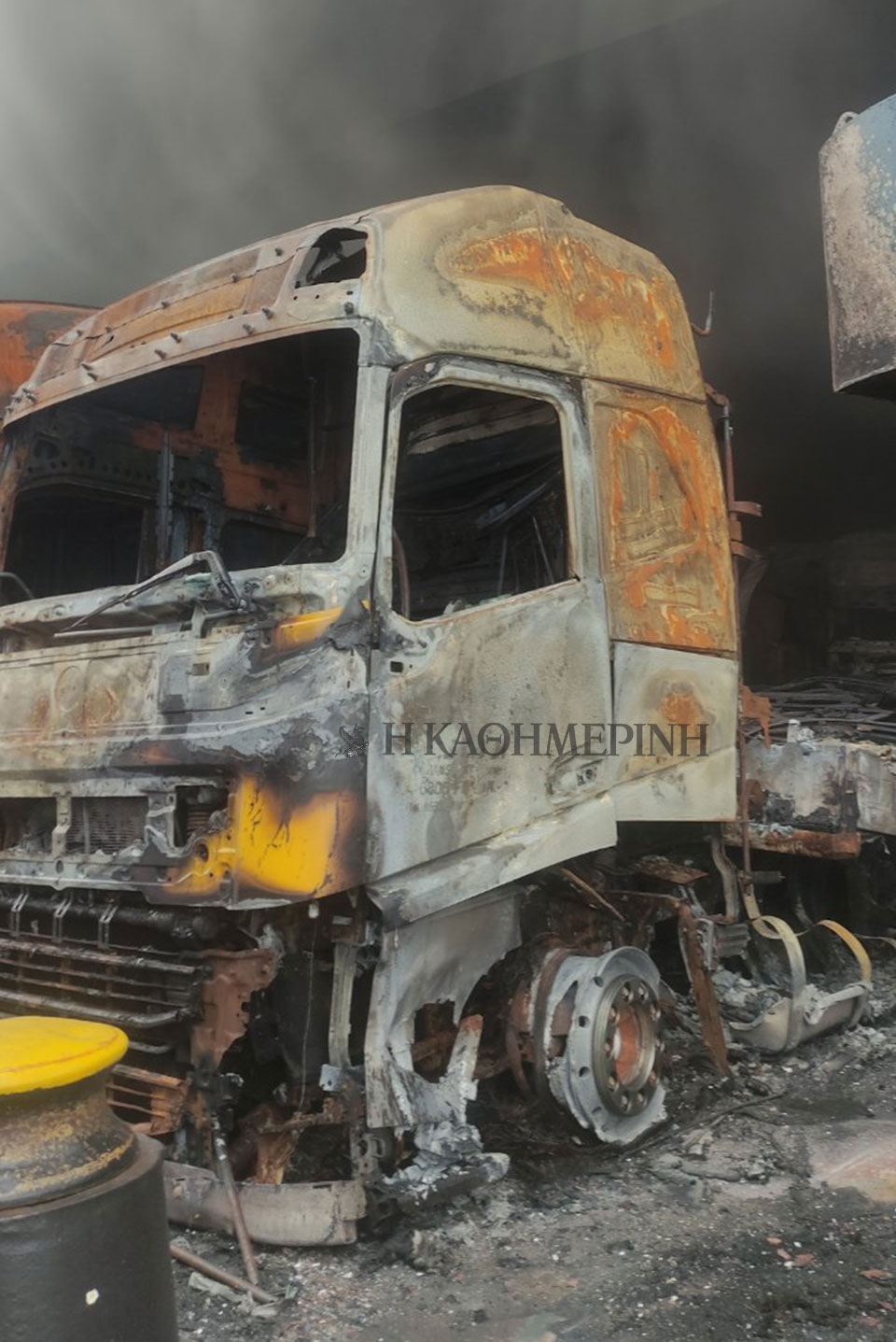 Euroferry Olympia: Φωτογραφίες ντοκουμέντο από το εσωτερικό του πλοίου – Μάχη με τον χρόνο δίνουν οι διασώστες-2