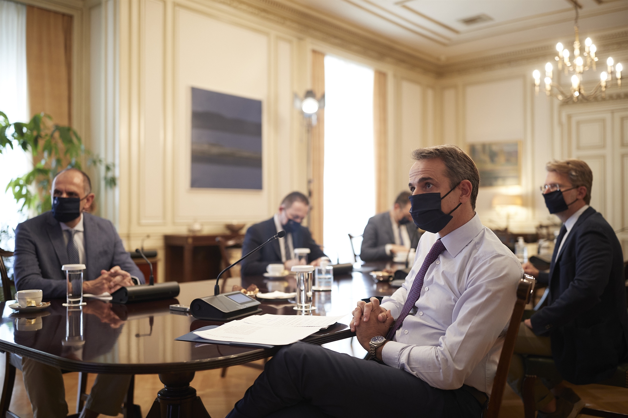 τα-αντίβαρα-μαξίμου-στο-μέτωπο-της-α-561726922