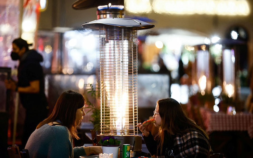 ιταλία-καταργούνται-τα-μέτρα-για-τον-κ-561733366