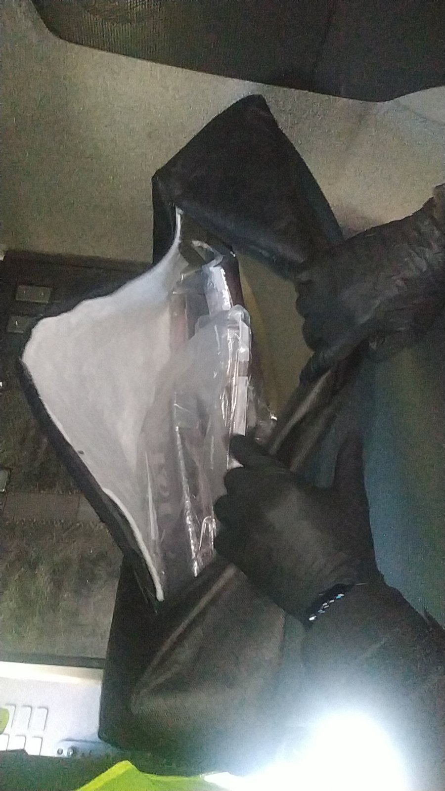 Πάτρα: Λιμενικοί εντόπισαν σε τράκτορες 24 κιλά κοκαΐνη και 109 κιλά κάνναβη (εικόνες)-3