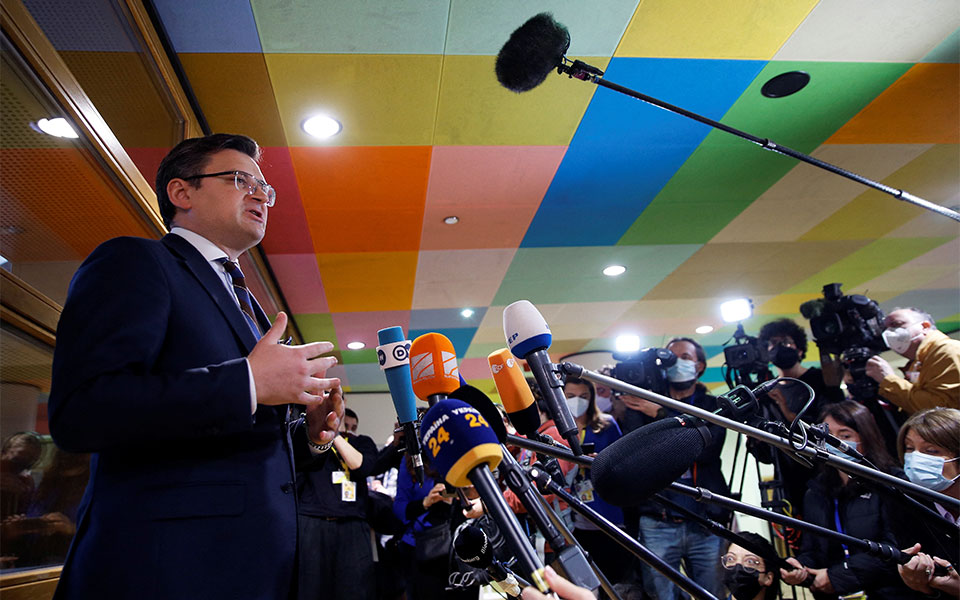 ουκρανός-υπεξ-να-εστιάσουν-όλοι-στις-π-561729898