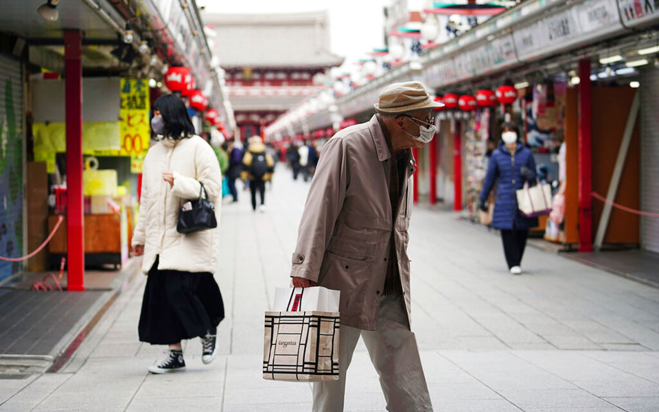 κορωνοϊός-ο-κίνδυνος-εγκεφαλικού-είν-561702697