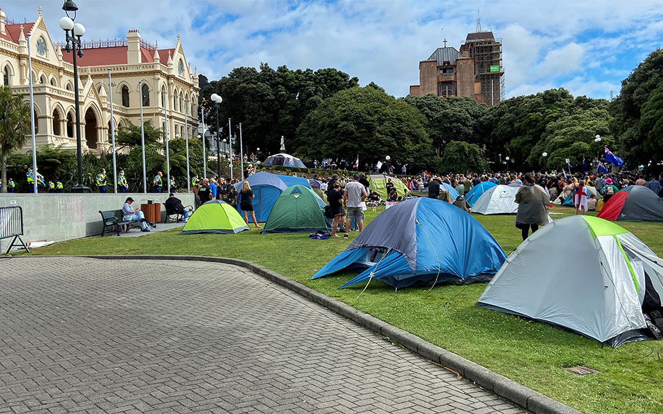 Κορωνοϊός – Νέα Ζηλανδία: Επεισόδια και συλλήψεις σε διαδήλωση αντιεμβολιαστών (εικόνες)-2