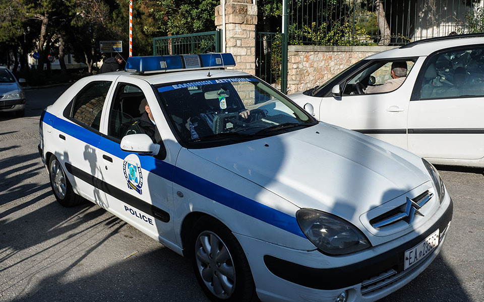 πειραιάς-συνελήφθη-38χρονος-που-διέπρα-561728809
