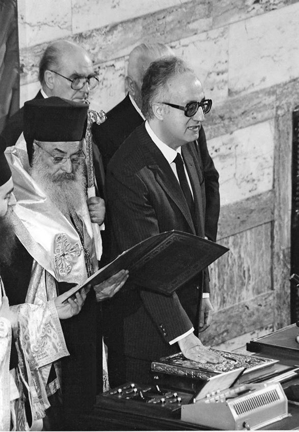 Πέθανε ο Χρήστος Σαρτζετάκης-5