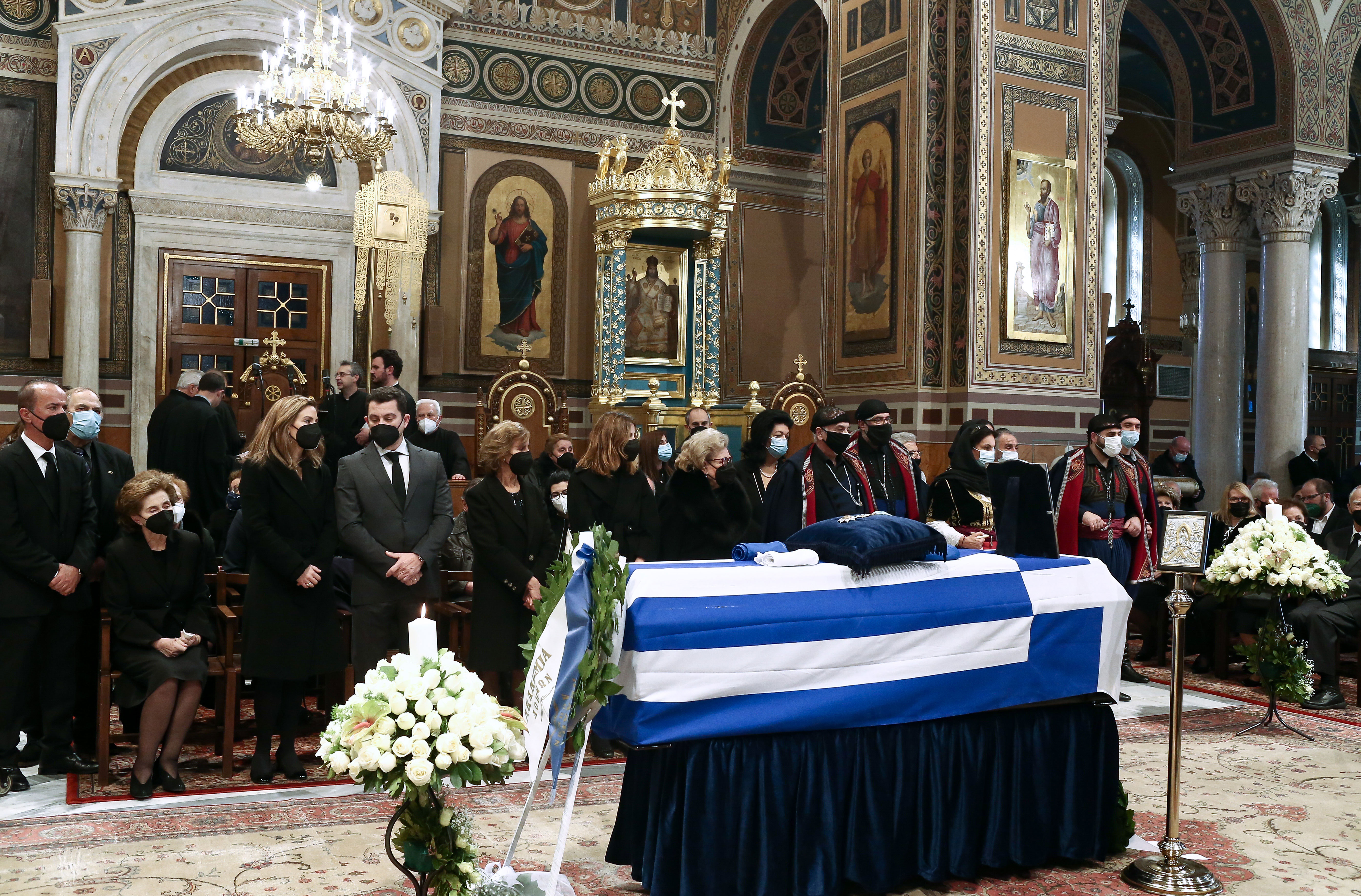 Χρήστος Σαρτζετάκης: Με τιμές αρχηγού κράτους το τελευταίο «αντίο»-5