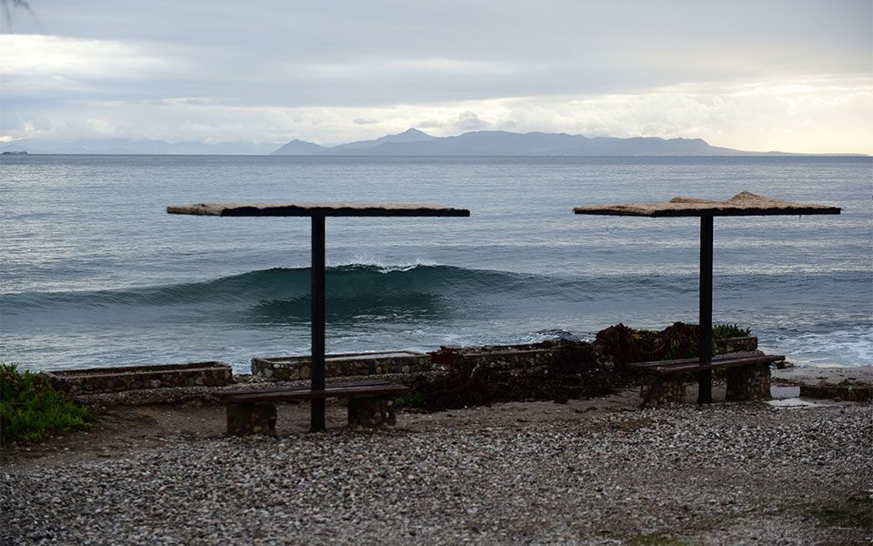καιρός-αύριο-τοπικές-βροχές-και-μικρή-561714283