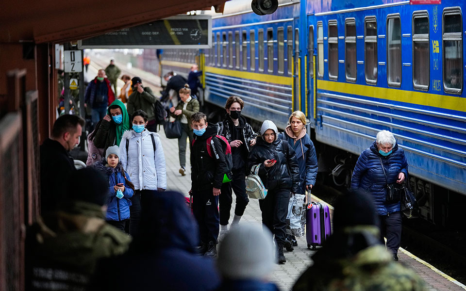 ουκρανία-προειδοποιητικά-πυρά-στον-σ-561737302