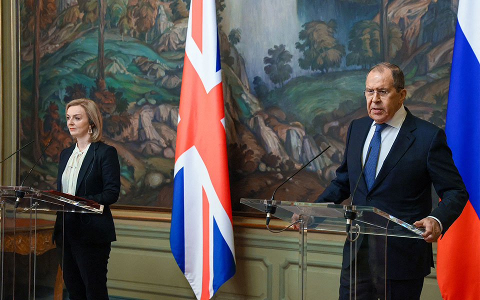 συνάντηση-τρας-λαβρόφ-τα-παγερά-βλέ-561713779