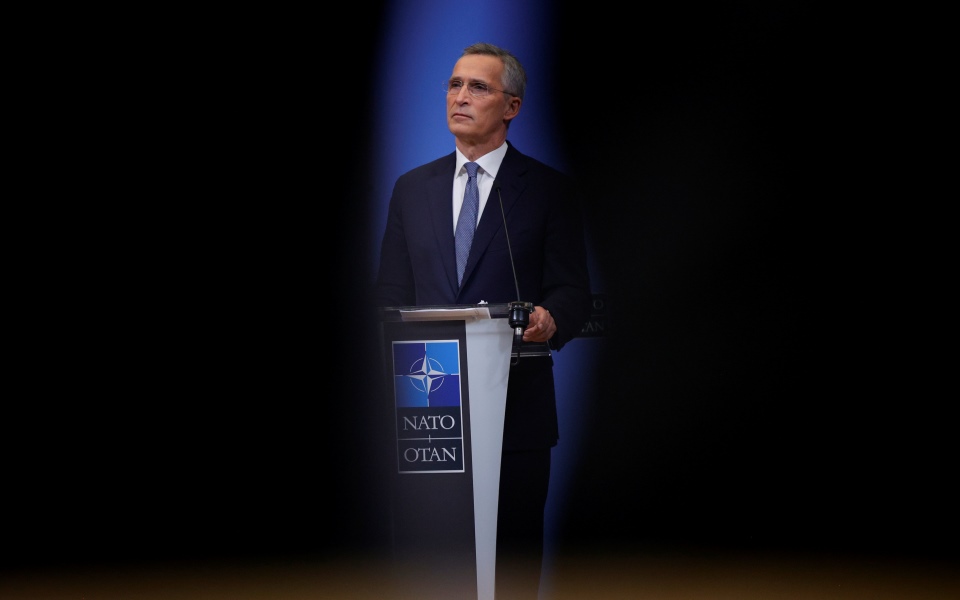 νορβηγία-ο-γενς-στόλτενμπεργκ-θα-είνα-561702904