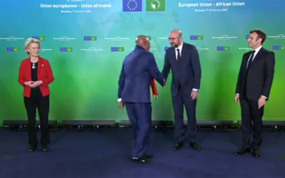 νέο-sofagate-με-πρωταγωνιστή-τον-υπεξ-της-ο-561726037