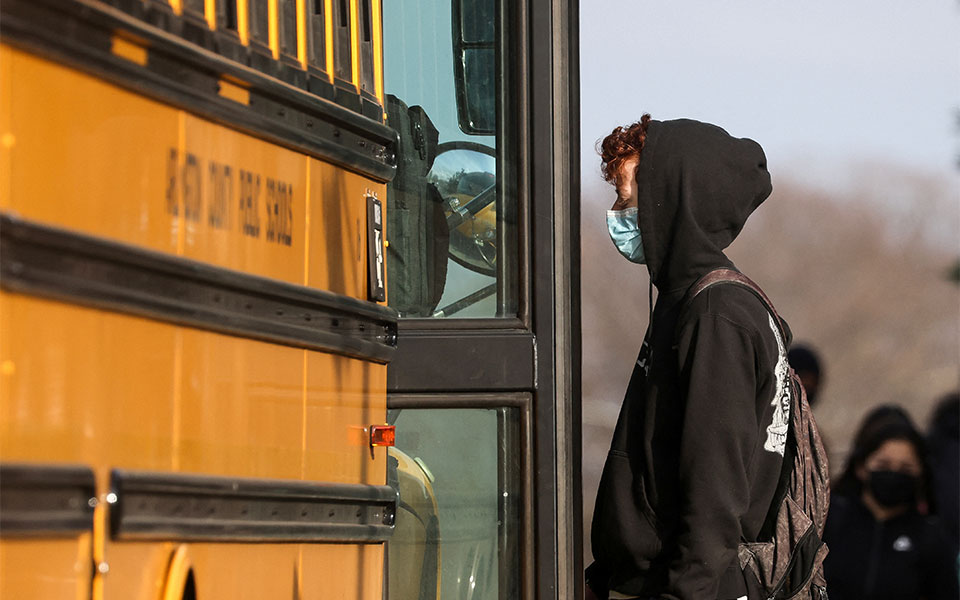 κορωνοϊός-ηπα-όλο-και-περισσότερες-561709297