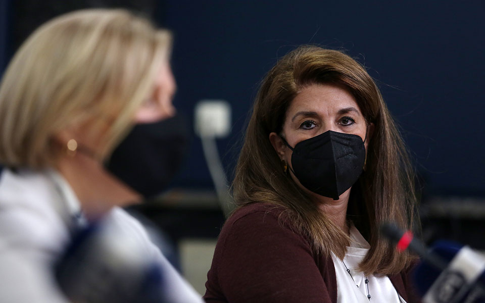 Κορωνοϊός: Καμία παραλλαγή του ιού δεν είναι αθώα για τους ηλικιωμένους-1