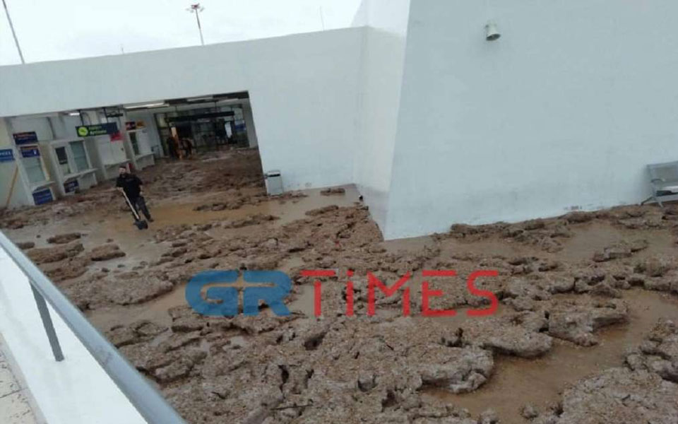 κακοκαιρία-σφοδρή-χαλαζόπτωση-στη-σα-561701464