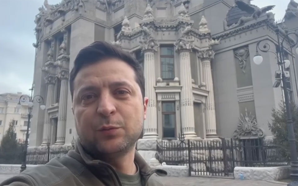 ζελένσκι-δεν-παραδίδουμε-τα-όπλα-βίντ-561739444