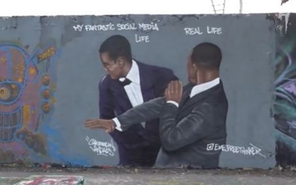 γερμανία-έγινε-γκράφιτι-στο-βερολίνο-561785638