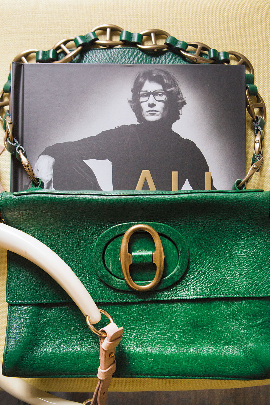 My space: Γιατί ερωτευτήκαμε το διαμέρισμα της Evi Grintela στην Πλάκα-2