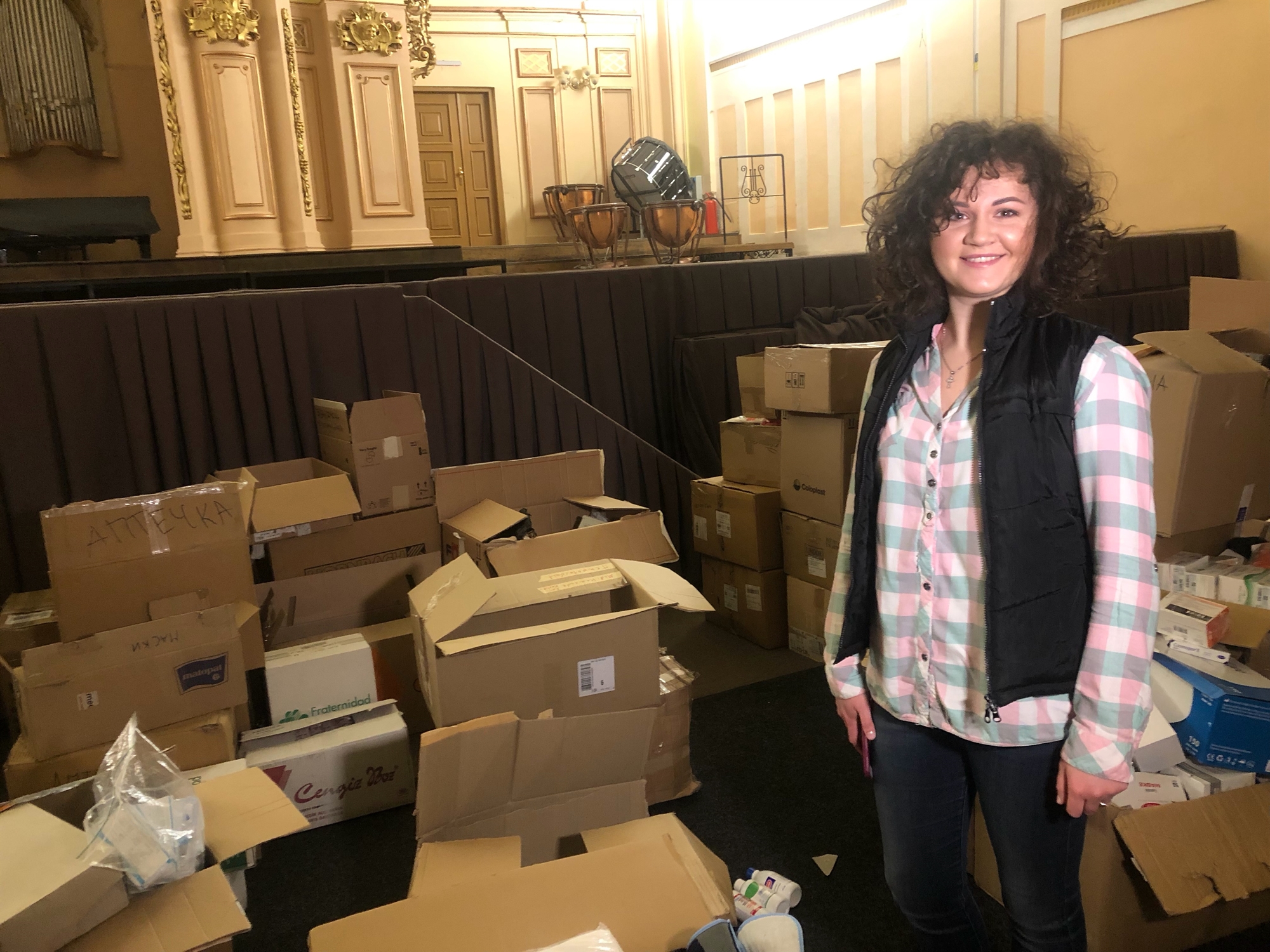 Λβιβ: Κιβώτια με βοήθεια αντί για μουσικά όργανα-1