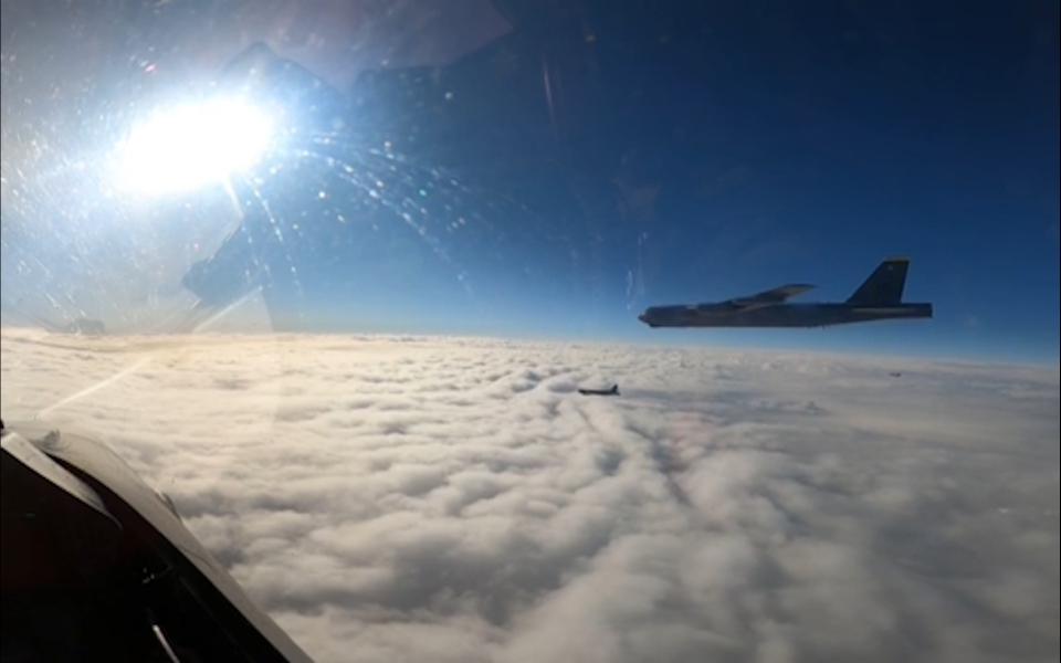 Πολεμική αεροπορία: Συνεκπαίδευση ελληνικών F-16 με αμερικανικά βομβαρδιστικά Β-52-3