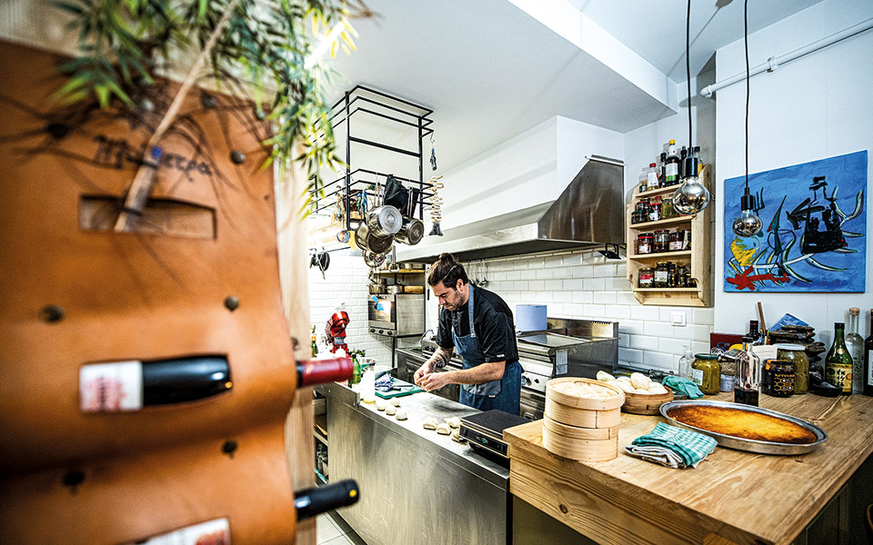 ηλιόπετρα-το-πιο-μεγάλο-μικρό-εστια-561755884