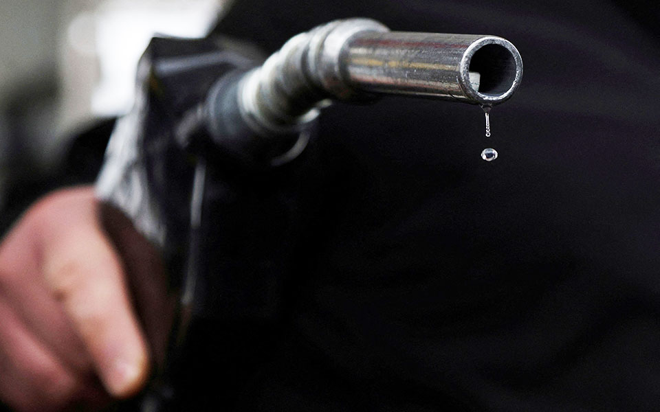 ανατιμήσεις-ο-πόλεμος-της-αντλίας-στη-561762745