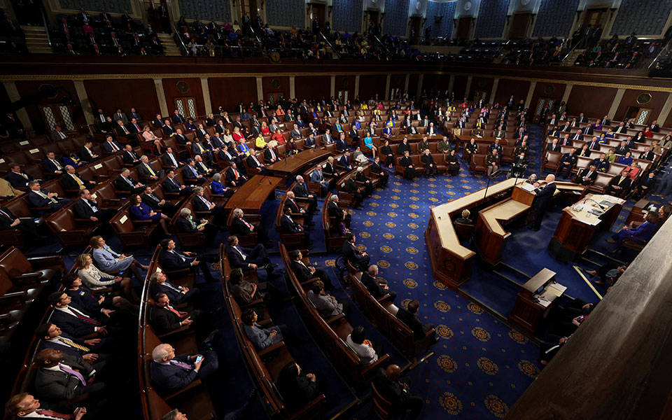 ηπα-η-βουλή-των-αντιπροσώπων-θα-ψηφίσε-561751189