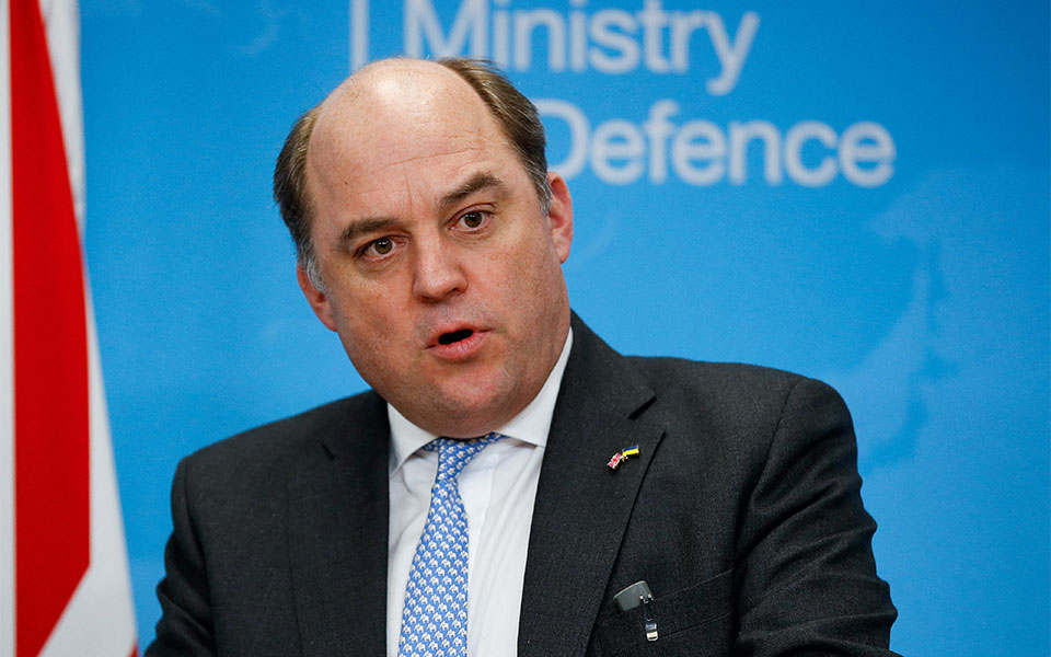 βρετανία-στέλνει-περισσότερο-στρατι-561787567